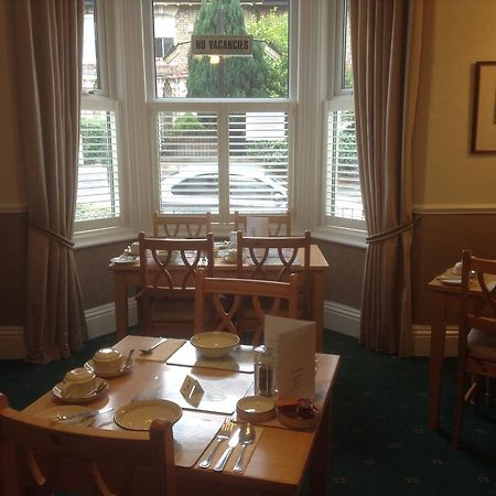 יורק Chelmsford Place Guest House מראה חיצוני תמונה