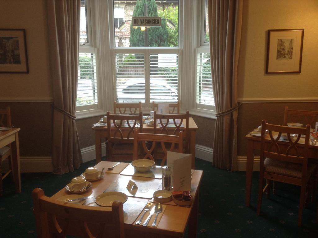 יורק Chelmsford Place Guest House מראה חיצוני תמונה